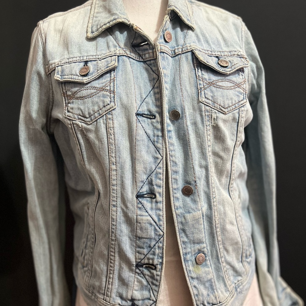 Abercrombie & Fitch denim jacket.
